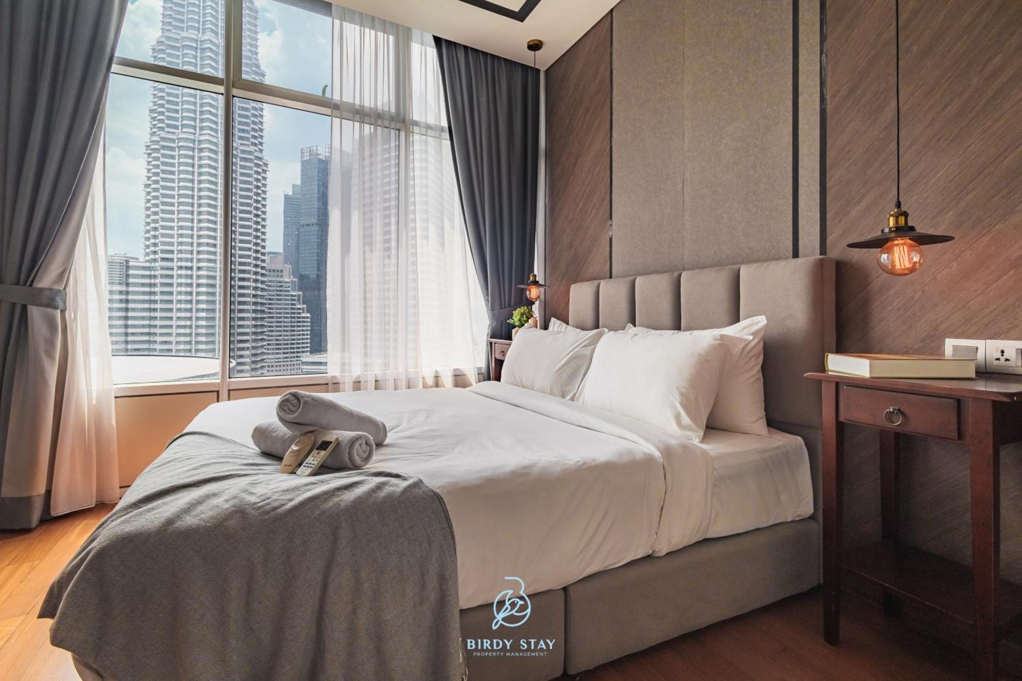 Sky Suites Klcc Homestay By Birdy Stay クアラルンプール エクステリア 写真